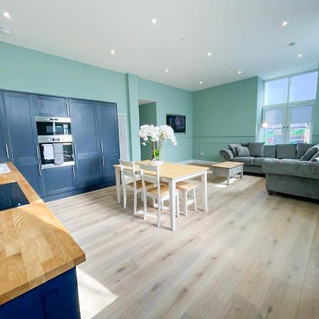 Beautiful 2Br, Private Entry In Vibrant Leith Lägenhet Edinburg Exteriör bild