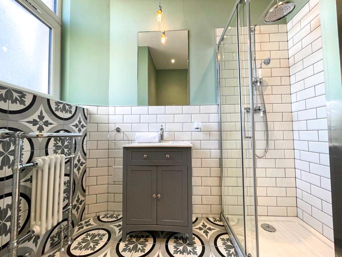 Beautiful 2Br, Private Entry In Vibrant Leith Lägenhet Edinburg Exteriör bild